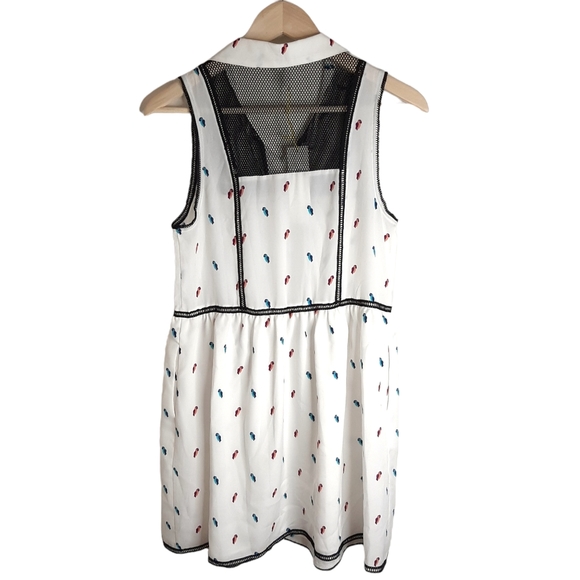 BCBGeneration White Dress Blue Pink Parrot Print Size S NWT - Picture 2 of 16